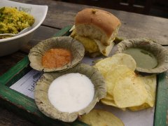 Ishpecial Vada Paav