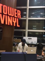 Coastlines in-store live at Tower Vinyl (Tower Records Shinjuku)