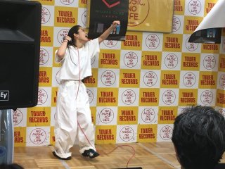 xiangyu in-store live at Tower Records Shinjuku