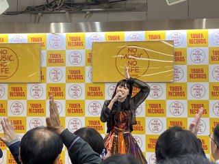 Emiri KANOU in-store @ Tower Records Shinjuku