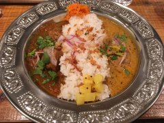 Lemon chicken & pork vindaloo curries @ Bar Hoshio